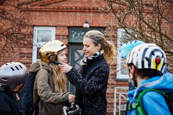 mosaik veltalende tolerance 3 Trin til korrekt indstilling af cykelhjelm - Kibæk Cykler