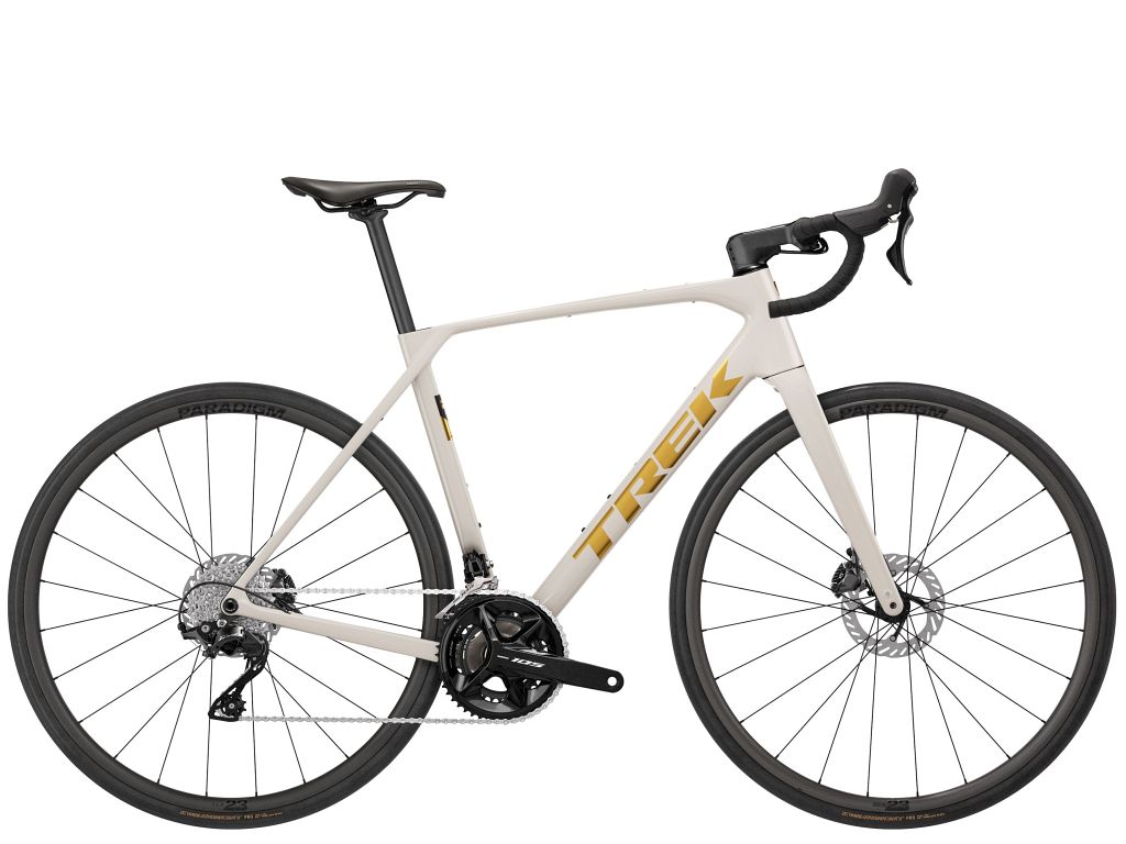 Trek Domane SL 5 Gen 5 -  Buff Beige - letvægts endurance racercykel - Kibæk Cykler