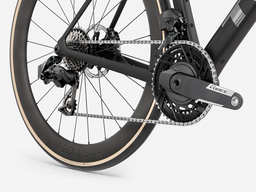 TREK Domane SLR 7 AXS Gen 5