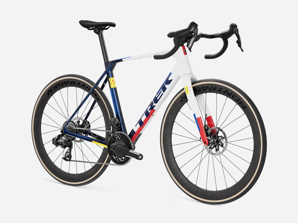 TREK Domane SLR 7 AXS Gen 5