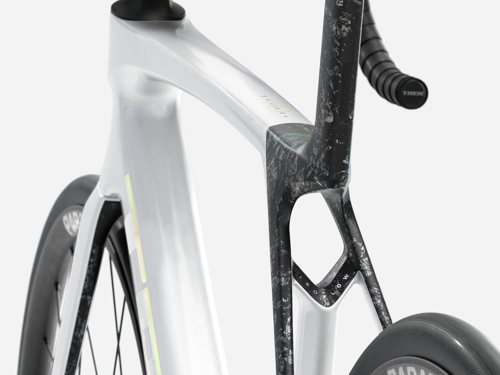 TREK Madone SL 5 Gen 8