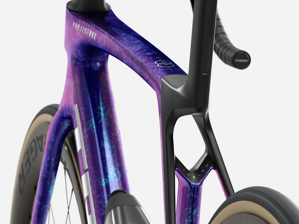 TREK Madone SLR 9 Gen 8