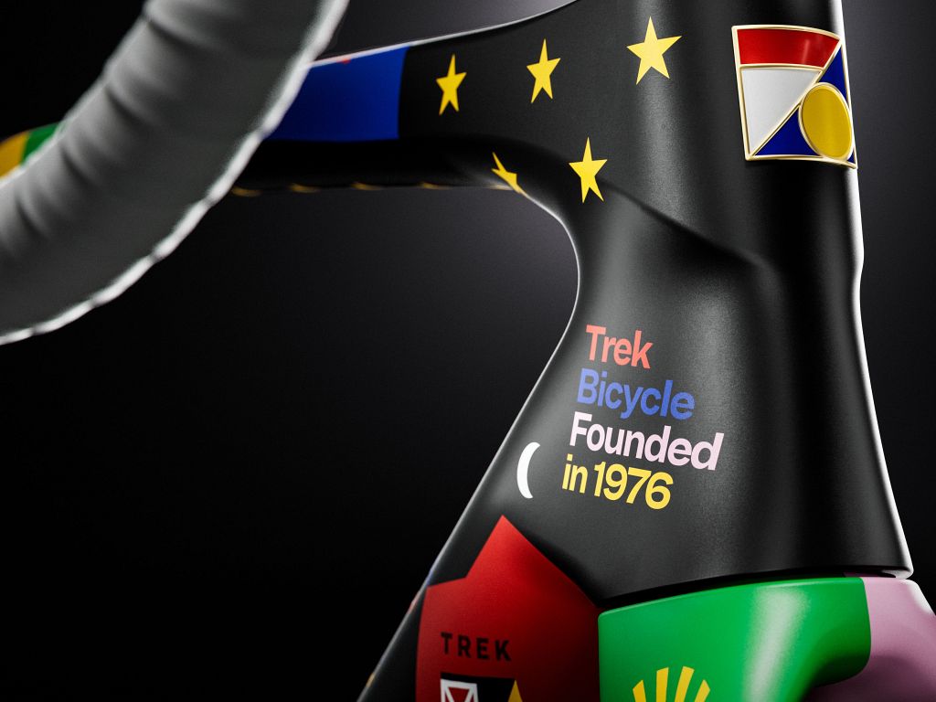 TREK Madone SLR 9 AXS Gen 8 - The First 50 ICON