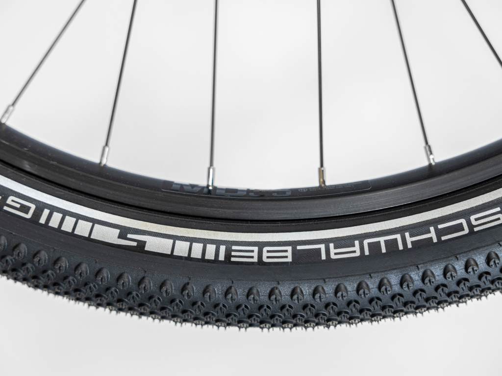 Trek Allant+ 7 Stagger