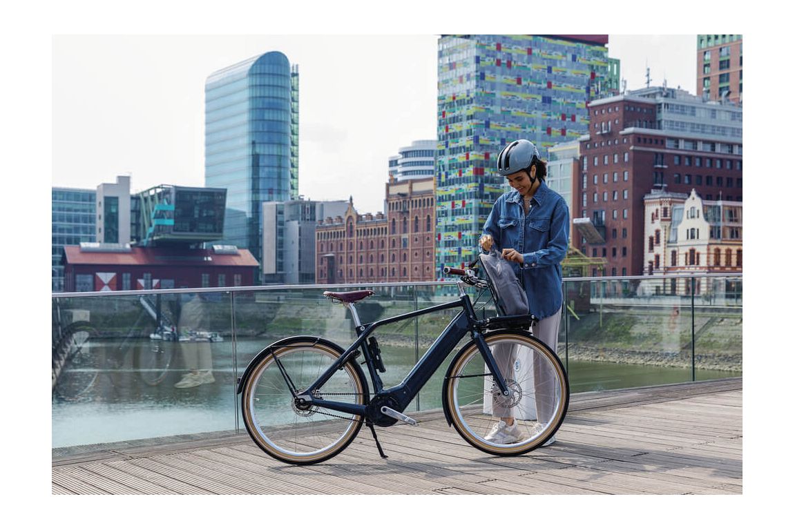 Abus Hud-Y cykelhjelm til elcykel - Kibæk Cykler