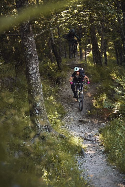 Abus MoDrop cykelhjelm til mountainbike - Kibæk Cykler
