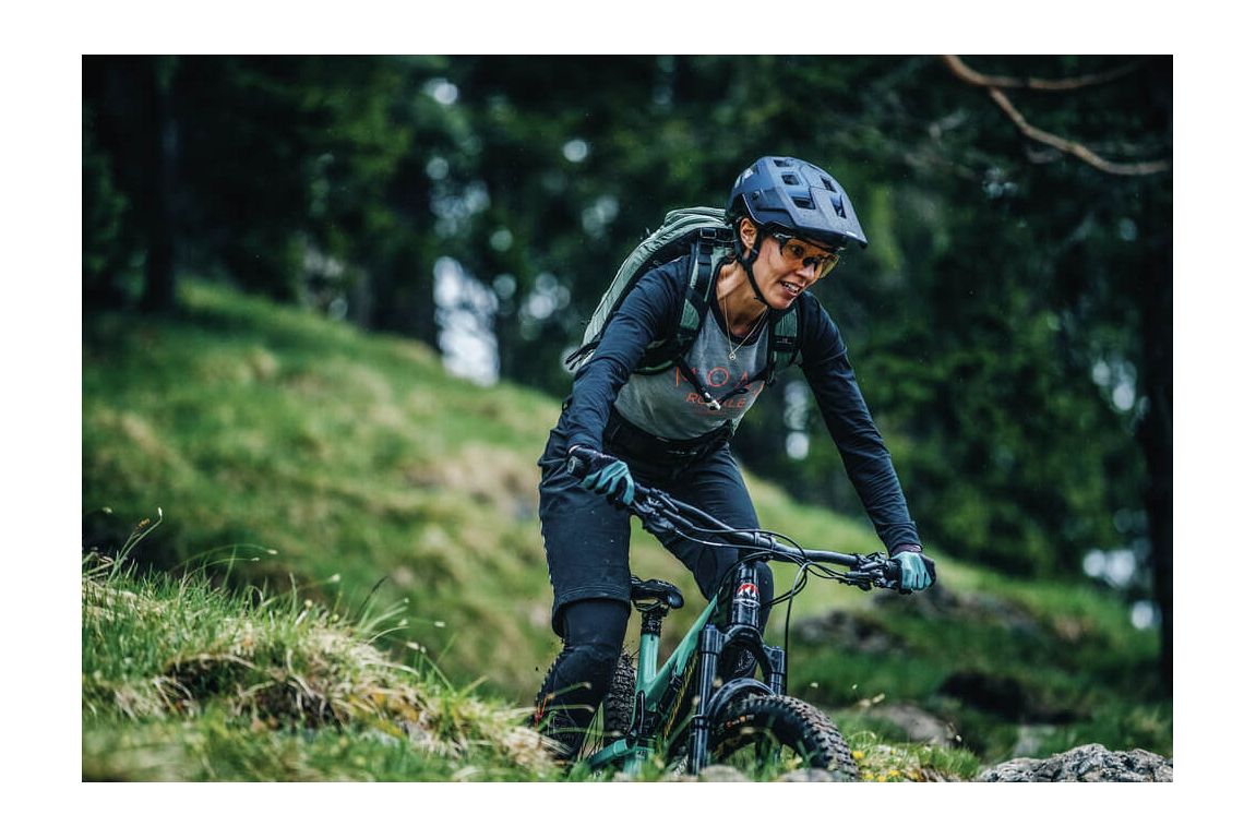 Abus MoDrop cykelhjelm til mountainbike - Kibæk Cykler