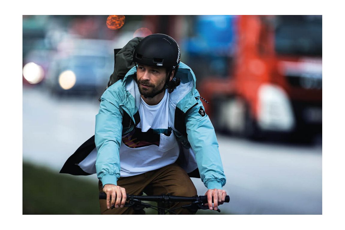 Abus Skurb Ace skaterhjelm - Glacier Blue