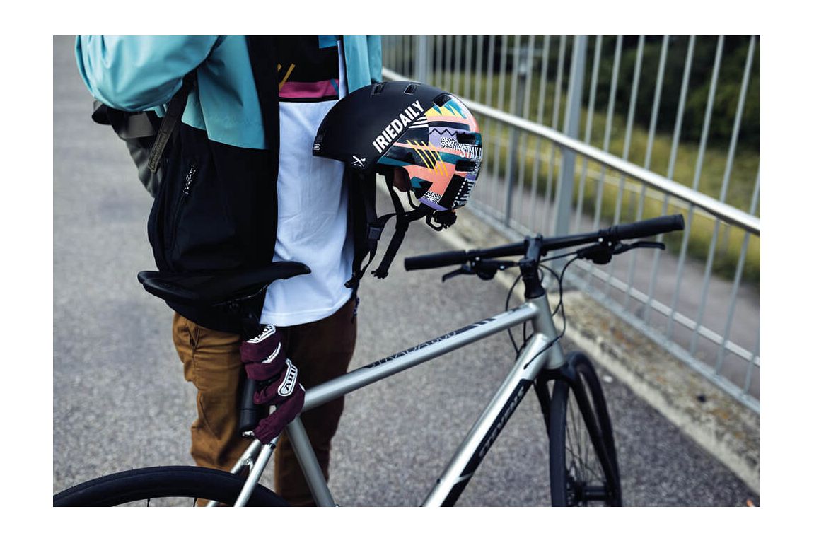 Abus Skurb Ace skaterhjelm - Glacier Blue