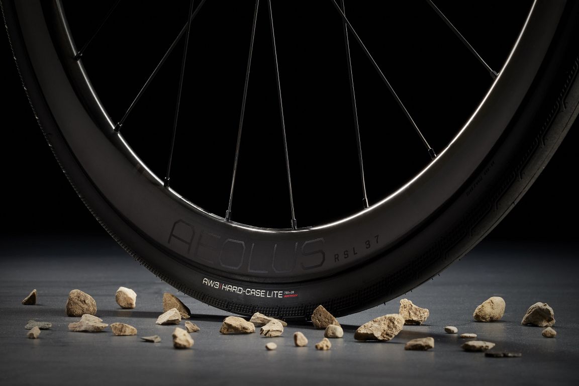 Bontrager AW3 Hard-Case foldedæk 700x32
