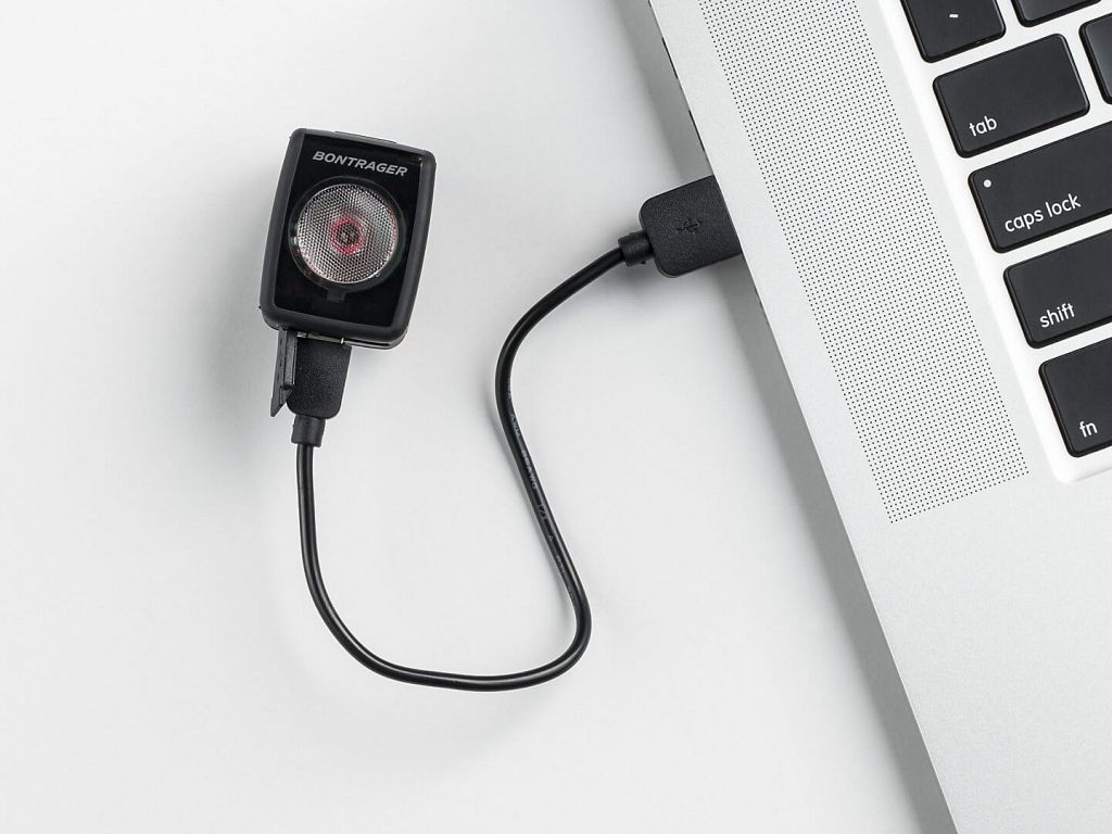 Bontrager Flare RT baglygte - genopladelig med USB - Kibæk Cykler