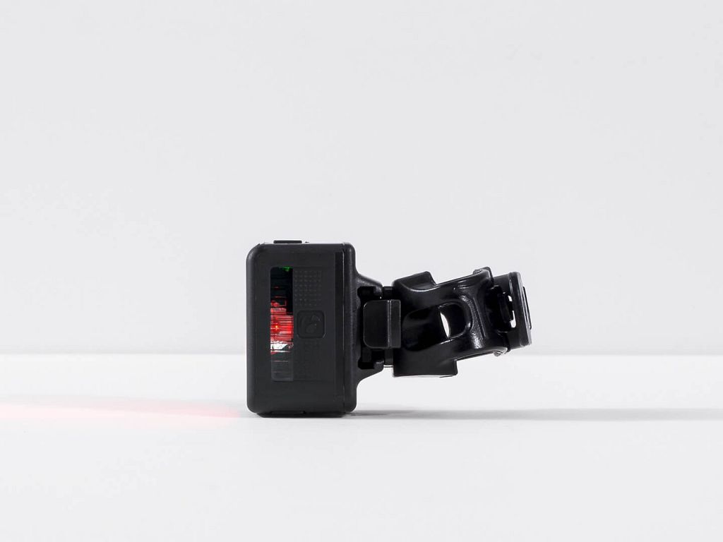Bontrager Flare RT baglygte - genopladelig med USB - Kibæk Cykler