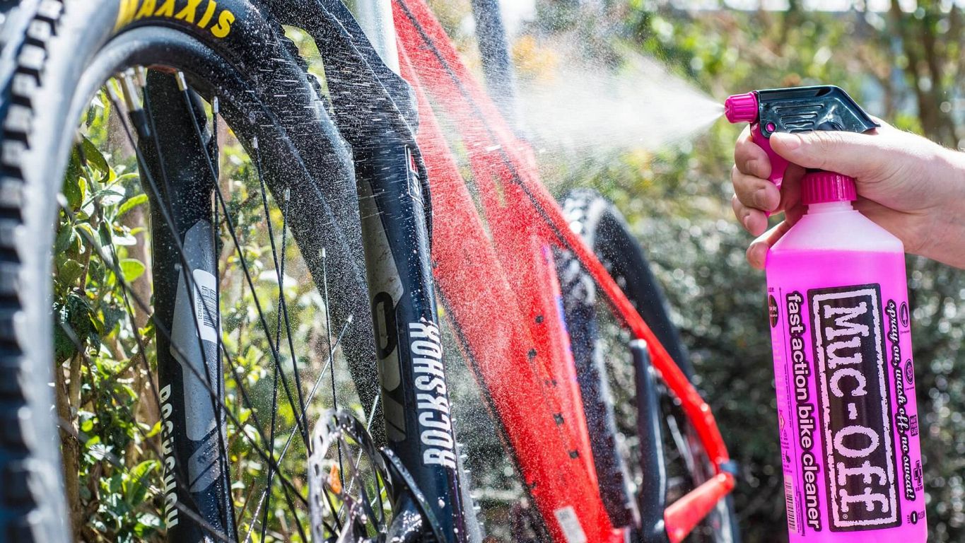 Muc-Off pleje sæt - vask, beskyt og kædeolie til efterår og vinter