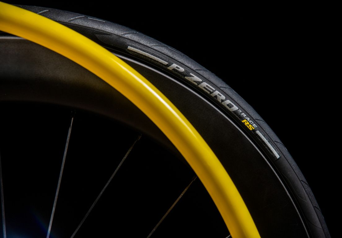 Pirelli SmarTUBE RS TPU racerslange - 700x26/35C - 60 mm racerventil - Kibæk Cykler