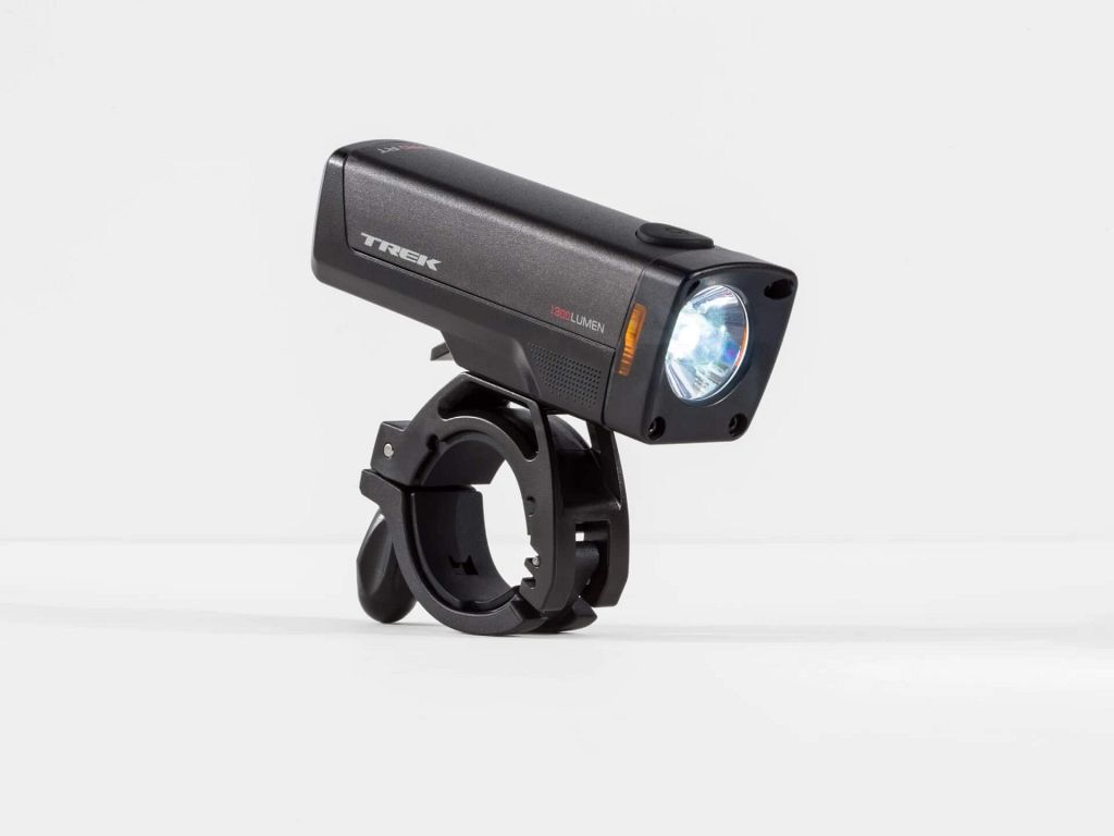 Trek Ion Pro RT forlygte - 1300 lumen - Kibæk Cykler