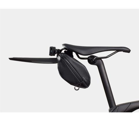 Trek Blendr sadeltaske str. M - 0,5L med skærm og lygte - Kibæk Cykler 